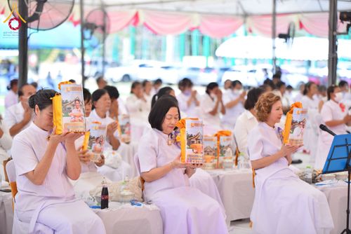 ภาพ No.131498:พิธีทอดผ้าป่ายกค้ำฟ้ามหามงคล อาคาร 80 ปี หลวงพ่อธัมมชโย ณ ศูนย์ปฏิบัติธรรมวิหารแดง ต.เจริญธรรม อ.วิหารแดง จ.สระบุรี วันที่ 17 มีนาคม พ.ศ. 2567