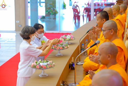 ภาพ No.83289:พิธีถวายสังฆทานคณะสงฆ์ 85 รูป  และพิธีทอดผ้าป่ายกช่อฟ้าดวงแก้ว มหาวิหารหลวงปู่  วันอาทิตย์ที่ 18 มิถุนายน 2566 ณ ศูนย์ปฏิบัติธรรมภาคใต้ อ.บางกล่ำ จ.สงขลา