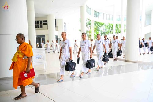 ภาพ No.340250:วันที่ 23 กรกฎาคม พ.ศ. 2569 พิธีเปิดโครงการพัฒนาคุณธรรม จริยธรรม สำหรับนักเรียนนายสิบตำรวจ (นสต.) รุ่นที่ 17 ศูนย์ฝึกอบรมตำรวจภูธรภาค 1 ระหว่างวันที่ 23-27 กรกฏาคม 2569 ( 5 วัน 4 คืน) ณ ศูนย์ปฏิบัติธรรมเวิล์ดพีช วัลเล่ย์ (World Peace Valley) เขาใหญ่  ต.ห