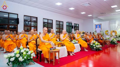 ภาพ No.314567:วันศุกร์ที่ 20 มีนาคม พ.ศ. 2569 พิธีบำเพ็ญกุศล คุณพ่อณรงค์ จินตมากุล โยมบิดา พระครูปลัดรัตนวีรวัฒน์ (รังสฤษดิ์ อิทฺธิจินตโก) ที่ปรึกษาเจ้าคณะจังหวัดปทุมธานี เจ้าอาวาสวัดพระธรรมกาย  ณ ห้องปลูกศรัทธา 2 วัดพระธรรมกาย ปทุมธานี