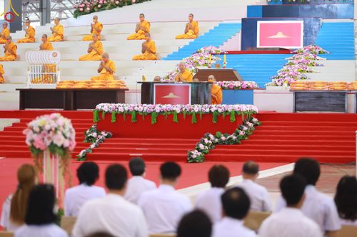 ภาพ No.85115:บรรยากาศการต้อนรับพระสังฆาธิการทั่วประเทศ และพิธีบูชาข้าวพระในวันสมาธิโลก วันอาทิตย์ต้นเดือนที่ 6 สิงหาคม พ.ศ. 2566 ณ สภาธรรมกายสากล วัดพระธรรมกาย