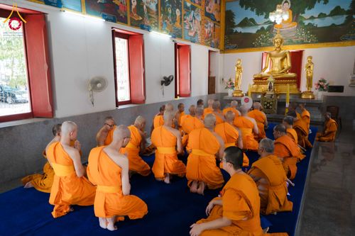 ภาพ No.341372:วันอาทิตย์ที่ 26 กรกฎาคม พ.ศ. 2569 ​โครงการอุปสมบทหมู่บูชาธรรมมหาปูชนียาจารย์ รุ่นที่ ๑ วัดกลางธนรินทร์ ต.บ้านแป้ง อ.พรหมบุรี จ.สิงห์บุรี