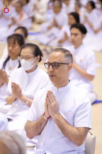 ภาพ No.287646:วันที่ 1 มกราคม พ.ศ. 2569 พิธีบูชาข้าวพระ ณ สภาธรรมกายสากล วัดพระธรรมกาย