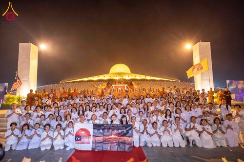 ภาพ No.312485:วันอังคารที่ 3 มีนาคม พ.ศ.2569 พิธีเวียนประทักษิณและจุดมาฆประทีป (ภาพชุดที่ 2) ณ ลานธรรมพระมหาธรรมกายเจดีย์ วัดพระธรรมกาย