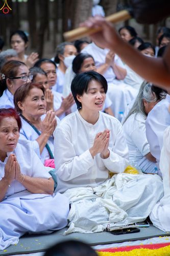 ภาพ No.287899:วันที่ 3 มกราคม พ.ศ. 2569 พิธีต้อนรับพระธรรมยาตรา ครั้งที่ 2 (ภาพชุดที่ 2) ในโครงการธรรมยาตรา กตัญญูบูชา มหาปูชนียาจารย์ พระมงคลเทพมุนี(สด จนฺทสโร) พระผู้ปราบมาร อนุสรณ์สถาน 7 แห่ง ปีที่ 14 ณ อนุสรณ์สถานมหาวิหารพระมงคลเทพมุนี (โลตัสแลนด์) อ.สองพี่น้อง จ.