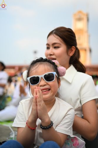 ภาพ No.296944:วันที่ 17 มกราคม พ.ศ. 2569 พิธีจุดประทีปถวายเป็นพุทธบูชา และบูชาธรรมมหาปูชนียาจารย์  ณ วัดโบสถ์บน ต.บางคูเวียง จ.นนทบุรี อนุสรณ์สถานลำดับที่ 4 สถานที่เกิดด้วยกายธรรม ในโครงการธรรมยาตรา กตัญญูบูชา มหาปูชนียาจารย์ พระมงคลเทพมุนี(สด จนฺทสโร) พระผู้ปราบมาร อ