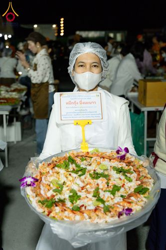 ภาพ No.290728:วันที่ 9 มกราคม พ.ศ. 2569 พิธีถวายภัตตาหารเป็นสังฆทาน แด่พระธรรมยาตรา ณ อนุสรณ์สถานคลองบางนางแท่น อ.สามพราน จ.นครปฐม ในโครงการธรรมยาตรา กตัญญูบูชา มหาปูชนียาจารย์ พระมงคลเทพมุนี(สด จนฺทสโร) พระผู้ปราบมาร อนุสรณ์สถาน 7 แห่ง ปีที่ 14