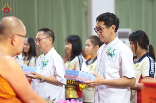 ภาพ No.298727:วันที่ 20 มกราคม พ.ศ. 2569 พิธีทอดผ้าป่าทำนุบำรุงศาสนสถาน ณ วัดไร่ขิง อ.สามพราน จ.นครปฐม ในโครงการธรรมยาตรา กตัญญูบูชา มหาปูชนียาจารย์ พระมงคลเทพมุนี(สด จนฺทสโร) พระผู้ปราบมาร อนุสรณ์สถาน 7 แห่ง ปีที่ 14