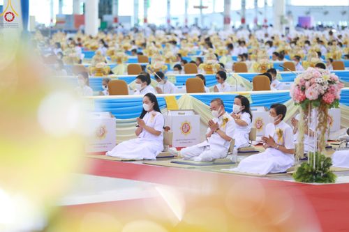 ภาพ No.85149:บรรยากาศการต้อนรับพระสังฆาธิการทั่วประเทศ และพิธีบูชาข้าวพระในวันสมาธิโลก วันอาทิตย์ต้นเดือนที่ 6 สิงหาคม พ.ศ. 2566 ณ สภาธรรมกายสากล วัดพระธรรมกาย