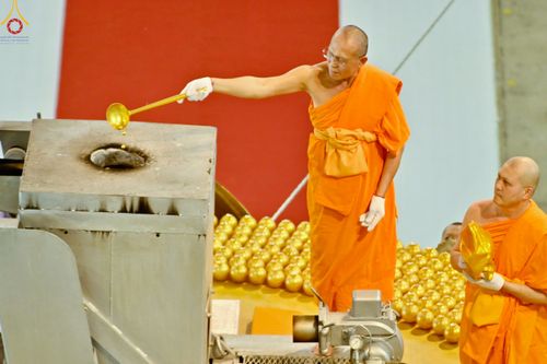 ภาพ No.82362:พิธีหล่อพระประธานเพื่อประดิษฐาน ณ มหาวิหารคด วันอาทิตย์ที่ 11 มิถุนายน พ.ศ. 2566 ณ สภาธรรมกายสากล วัดพระธรรมกาย