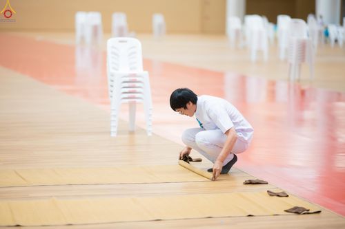 ภาพ No.280614:วันที่ 28 ธันวาคม พ.ศ.2568 พิธีถวายอุปกรณ์ทำความสะอาด ณ ห้องแก้วสารพัดนึก วัดพระธรรมกาย