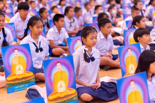 ภาพ No.103640:วันรวมพลังเด็กดี V-star ผู้นำฟื้นฟูศีลธรรมโลก จังหวัดสมุทรปราการ วันพุธที่ 20 ธันวาคม พ.ศ. 2566 ณ เมืองโบราณ จ.สมุทรปราการ