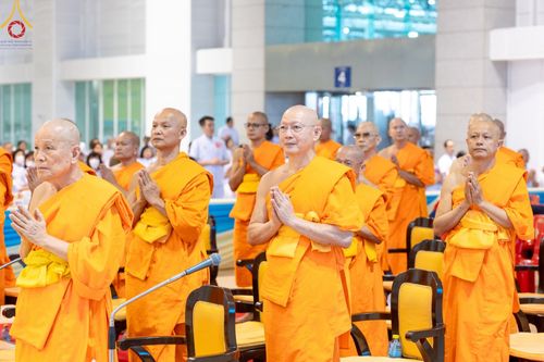 ภาพ No.154274:พิธีบูชาครูผู้ค้นพบวิชชาธรรมกาย ณ สภาธรรมกายสากล วัดพระธรรมกาย วันอังคารที่ 17 กันยายน พ.ศ. 2567