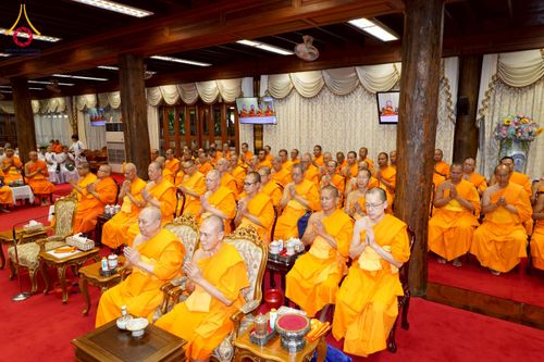 ภาพ No.270791:วันที่ 18 พฤศจิกายน พ.ศ. 2568 วัดพระธรรมกาย เป็นเจ้าภาพบำเพ็ญกุศล  คุณยายอาจารย์ ดร.ตรีธา เนียมขำ  อดีตนายกสมาคมศิษย์หลวงพ่อวัดปากน้ำ ณ ศาลาสตมานุสรณ์ (ศาลาเรือนไทย) วัดปากน้ำ  พระอารามหลวง เขตภาษีเจริญ กรุงเทพมหานคร