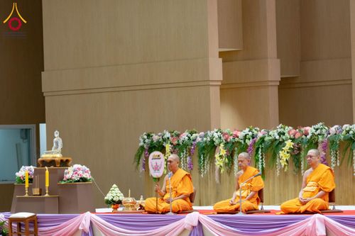 ภาพ No.196048:ผู้ว่าปทุมฯ เปิดงานวันครู ครั้งที่ 69 พ.ศ. 2568 จังหวัดปทุมธานี “เรียนดี มีความสุข : ครูไทยร่วมใจปฏิวัติการศึกษา เด็กฉลาดคิด ฉลาดทำ” ณ วัดพระธรรมกาย - รวมใจระลึกถึงพระคุณบูรพาจารย์ ยกย่องเชิดชูเกียรติผู้ประกอบวิชาชีพทางการศึกษาที่ประกอบคุณงามความดี 