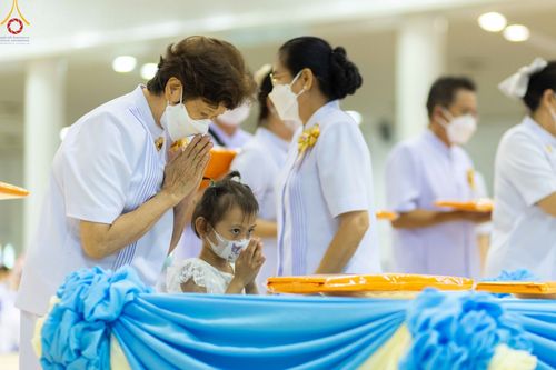 ภาพ No.89051:พิธีทอดผ้าป่าสมทบกฐินครั้งที่ 2 วันศุกร์ที่ 29 กันยายน พ.ศ. 2566 วันเพ็ญขึ้น 15 ค่ำ เดือน 10 ณ ห้องแก้วสารพัดนึก 1 วัดพระธรรมกาย