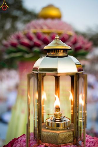 ภาพ No.194829:พิธีจุดประทีปถวายเป็นพุทธบูชา และบูชาธรรมมหาปูชนียาจารย์ ณ วัดสองพี่น้อง ต.ต้นตาล อ.สองพี่น้อง จ.สุพรรณบุรี ในโครงการธรรมยาตรา กตัญญูบูชา มหาปูชนียาจารย์ พระมงคลเทพมุนี(สด จนฺทสโร) พระผู้ปราบมาร อนุสรณ์สถาน 7 แห่ง ปีที่ 13 วันที่ 14 มกราคม พ.ศ. 2568