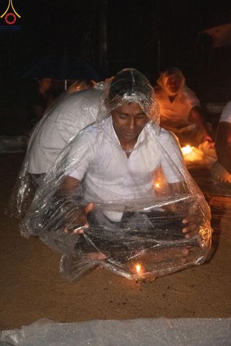 ภาพ No.141049:PhotoStory มหาศรัทธา ธรรมยาตราศรีลังกา EP.6 พิธีจุดวิสาขประทีป 6 วัด ถวายเป็น พุทธบูชา  โครงการสยาม-ลังกา ธรรมยาตรา  ฉลองเทศกาลวิสาขบูชาแห่งชาติ ศรีลังกา  บูชาธรรม 80 ปี หลวงพ่อธัมมชโย วันที่ 16 พฤษภาคม พ.ศ. 2567