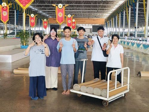 ภาพ No.59642:V.39 ทุ่มสุดใจ ธรรมชัย 80 ปี การเตรียมงาน การปฏิบัติงาน ของเจ้าหน้าที่หน่วยงานต่างๆ เพื่อพิธีฉลองอายุวัฒนมงคล 80 ปี หลวงพ่อธัมมชโย และรับถวายมหาสังฆทาน 10,000 กว่าวัดทั่วประเทศ ในวันคุ้มครองโลก จันทร์ที่ 22 เมษายน พ.ศ. 2567