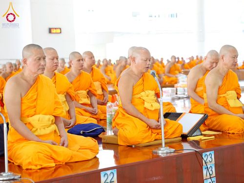 ภาพ No.271112:วันพุธที่ 20 พฤศจิกายน พ.ศ.2568 (วันพระ แรม 15 ค่ำ เดือน 12) พิธีบุพเปตพลี ครั้งที่ 173 ร่วมอุทิศบุญแด่หมู่ญาติที่ล่วงลับไปแล้ว และสืบทอดอายุพระพุทธศาสนา ณ หอฉันคุณยายอาจารย์ฯ วัดพระธรรมกาย