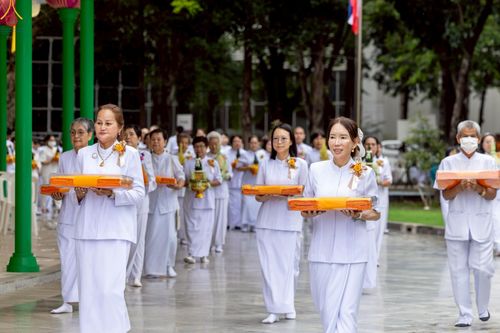 ภาพ No.227364:วันเสาร์ที่ 31 พฤษภาคม พ.ศ. 2568 พิธีเวียนประทักษิณรอบพระอุโบสถ ในพิธีอุปสมบท สามเณรเตรียม DCI รุ่นที่ 22 ณ อุโบสถพระไตรปิฎก วัดพระธรรมกาย