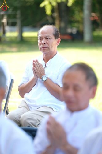 ภาพ No.142925:พิธีเจริญพระพุทธมนต์ โปรยรัตนชาติ เพื่อความเป็นสิริมงคล  ณ พื้นที่ก่อสร้างอาคารปฏิบัติธรรม “แก้วธรรมชัยรัตนอนันต์”  วัดพระธรรมกายเทนเนสซี ประเทศสหรัฐอเมริกา วันอังคารที่ 2 กรกฎาคม พ.ศ. 2567