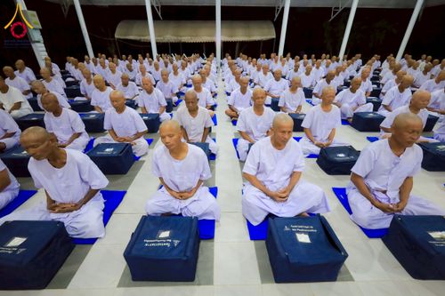 ภาพ No.275956:วันที่ 26-30 พฤศจิกายน พ.ศ. 2568 ทีมพระพี่เลี้ยงตั้งรับ รายงานตัวโครงการบวชบูชาธรรมมหาปูชนียาจารย์ ณ ศูนย์ปฏิบัติธรรมบุรีรัมย์