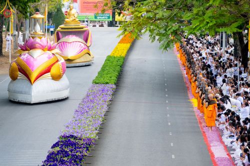 ภาพ No.120315:พิธีต้อนรับพระธรรมยาตรา ในโครงการธรรมยาตรา กตัญญูบูชา มหาปูชนียาจารย์ พระมงคลเทพมุนี(สด จนฺทสโร) พระผู้ปราบมาร อนุสรณ์สถาน 7 แห่ง ปีที่ 12 วันที่ 28 มกราคม พ.ศ. 2567 ณ วัดพระธรรมกาย จ.ปทุมธานี (ชุดที่ 2)