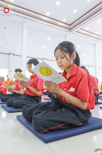 ภาพ No.192420:พิธีทอดผ้าป่าทำนุบำรุงศาสนสถาน ณ วัดศรีเมือง ต.ท่าทราย อ.เมืองสมุทรสาคร จ.สมุทรสาคร ในโครงการธรรมยาตรา กตัญญูบูชา มหาปูชนียาจารย์ พระมงคลเทพมุนี(สด จนฺทสโร) พระผู้ปราบมาร อนุสรณ์สถาน 7 แห่ง ปีที่ 13 วันที่ 9 มกราคม พ.ศ. 2568