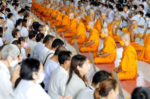 ภาพ No.84211:พิธีขอบรรพชา , พิธีขอสรณคมน์และศีล ,  พิธีรับบาตร , พิธีอุปสมบท ในโครงการบรรพชาอุปสมบทหมู่ธรรมทายาทรุ่นเข้าพรรษา และโครงการบรรพชาสามเณรโรงเรียนนานาชาติ รุ่นที่ 12 ณ โบสถ์พระไตรปิฎก วัดพระธรรมกาย วันที่ 22 กรกฎาคม พ.ศ. 2566