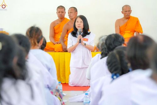 ภาพ No.247866:วันที่ 19-21 กันยายน พ.ศ. 2568 โครงการอบรมอุบาสิกาแก้ว รุ่นที่ 2 ณ ศูนย์ปฏิบัติธรรมจังหวัดบุรีรัมย์