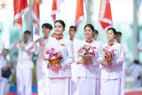 ภาพ No.240696:วันพุธที่ 27 สิงหาคม พ.ศ. 2568 พิธีทอดผ้าป่าเพื่อสร้างอาคาร  82 ปี หลวงพ่อธัมมชโย สมทบกฐินวัดพระธรรมกาย และกฐิน 30,000 วัดทั่วประเทศ ครั้งที่ 1