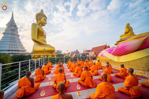 ภาพ No.119165:พิธีจุดประทีปถวายเป็นพุทธบูชา และบูชาธรรมมหาปูชนียาจารย์ พระมงคลเทพมุนี(สด จนฺทสโร) ในโครงการธรรมยาตราฯ วันที่ 26 มกราคม พ.ศ. 2567 ณ อาคารธรรมยาตรา กตัญญูบูชามหาปูชนียาจารย์ ตรงข้ามวัดปากน้ำภาษีเจริญ จ.กรุงเทพมหานคร