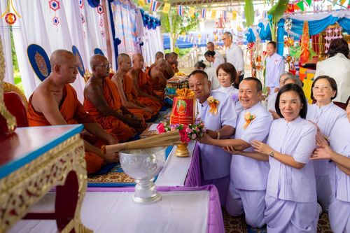 ภาพ No.165413:พิธีทอดกฐิน ณ วัดพุทธิสารโนนทอง อ.คอนสวรรค์ จ.ชัยภูมิ ในโครงการกฐินสามัคคีทั่วไทย 30,000 วัด บูชาธรรม 80 ปี หลวงพ่อธัมมชโย โดยคณะศิษยานุศิษย์วัดพระธรรมกาย วันที่ 21 ตุลาคม พ.ศ. 2567