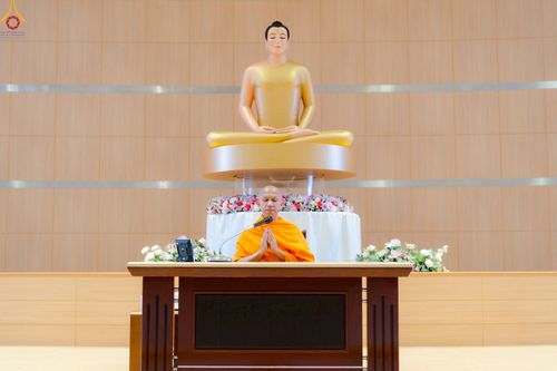 ภาพ No.242242:วันที่ ๒๙ - ๓๑ สิงหาคม พ.ศ. ๒๕๖๘ สัมมนารวมใจผู้นำบุญ บูชาธรรม ๘๑ ปี  หลวงพ่อธัมมชโย รุ่นที่ ๒ กฐินสามัคคีทั่วไทย ๓๐,๐๐๐ วัด โครงการอุปสมบทบูชาธรรมมหาปูชนียาจารย์  ๓,๐๐๐ รูป