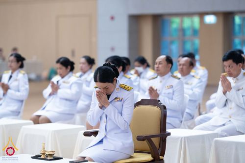ภาพ No.146027:พิธีเจริญพระพุทธมนต์ ปฏิบัติธรรมเจริญสมาธิภาวนา เพื่อถวายเป็นพระราชกุศล แด่พระบาทสมเด็จพระเจ้าอยู่หัว เนื่องในโอกาสพระราชพิธีมหามงคล เฉลิมพระชนมพรรษา 6 รอบ 28 กรกฎาคม 2567 วันอาทิตย์ที่ 28 กรกฎาคม พ.ศ. 2567  ณ ห้องแก้วสารพัดนึก 2 สภาธรรมกายสากล