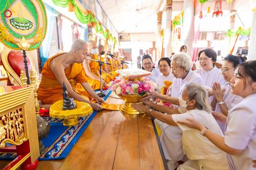 ภาพ No.166185:พิธีทอดกฐิน ณ วัดโพธิ์เลื่อน อ.เมือง จ.ปทุมธานี ในโครงการกฐินสามัคคีทั่วไทย 30,000 วัด บูชาธรรม 80 ปี หลวงพ่อธัมมชโย โดยคณะศิษยานุศิษย์วัดพระธรรมกาย วันที่ 20 ตุลาคม พ.ศ. 2567