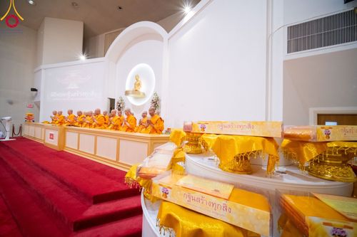 ภาพ No.100950:พิธีทอดกฐินบรมจักรพรรดิสร้างทุกสิ่ง ณ วัดพระธรรมกายออเรกอน ประเทศสหรัฐอเมริกา  วันอาทิตย์ ที่ 26 พฤศจิกายน พ.ศ. 2566