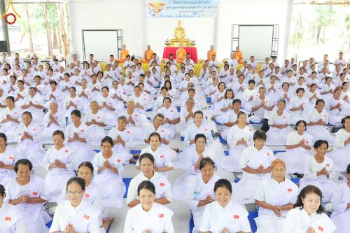 ภาพ No.155005:โครงการอุบาสกแก้ว อุบาสิกาแก้ว รุ่นที่ 2 ตัวแทนทอดกฐินสามัคคีทั่วไทย 30,000 วัด บูชาธรรม 80 ปี หลวงพ่อธัมมชโย จังหวัดบุรีรัมย์ ระหว่างวันที่ 13-15 กันยายน พ.ศ. 2567