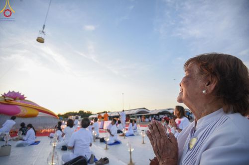 ภาพ No.211631:วันอาทิตย์ที่ 16 มีนาคม พ.ศ. 2568 พิธีอัญเชิญพระบรมสารีริกธาตุ ประดิษฐาน ณ ปทุมเจดีย์ ศูนย์อบรมเยาวชนปัตตานี