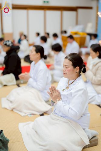 ภาพ No.220968:วันที่ 13 เมษายน พ.ศ. 2568 พิธีโปรยรัตนชาติปฐมเริ่มสถาปนาเจดีย์ และ พิธีเปิดหมู่บ้านปฏิบัติธรรม เพื่อการบรรลุธรรม ณ วัดป่าธรรมกายนานาชาติโทชิหงิ  ประเทศญี่ปุ่น