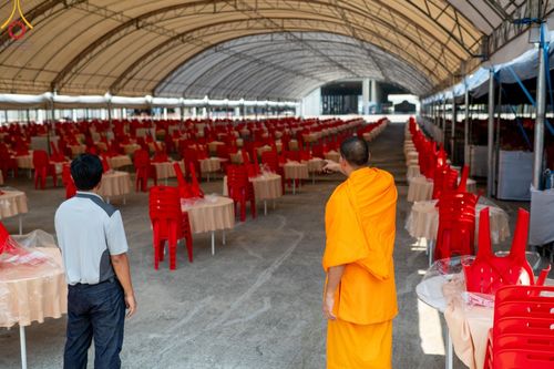 ภาพ No.60833:V.37 ยิ่งกว่าดี เพื่อ 80 ปีของพ่อ ภาพการเตรียมงานของหน่วยงานต่างๆ เพื่อพิธีฉลองอายุวัฒนมงคล 80 ปี หลวงพ่อธัมมชโย และรับถวายมหาสังฆทาน 10,000 กว่าวัดทั่วประเทศ ในวันคุ้มครองโลก วันจันทร์ที่ 22 เมษายน พ.ศ. 2567