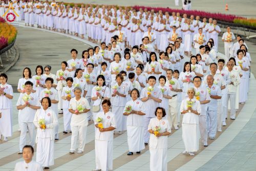 ภาพ No.276612:วันเสาร์ที่ 6 ธันวาคม  พ.ศ. 2568 พิธีเวียนประทักษิณและพิธีวันทาเจดีย์ โครงการอุปสมบทบูชาธรรมมหาปูชนียาจารย์ ประจำปี พ.ศ.2568 โครงการบวชพระนานาชาติ AEC และ WAB รุ่น CEO (นักบริหาร) รุ่นที่ 5 ณ มหาธรรมกายเจดีย์ วัดพระธรรมกาย