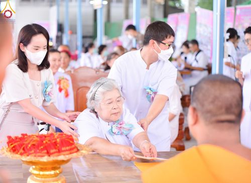 ภาพ No.143008:พิธีทอดผ้าป่าสามัคคีเพื่อสมทบทุนสร้างหอฉัน ๑๑๓ ปี  คุณยายอาจารย์มหารัตนอุบาสิกาจันทร์ขนนกยูง ครั้งที่ ๙ วันอาทิตย์ที่ ๓๐  มิถุนายน พ.ศ. ๒๕๖๗ ณ ศูนย์การศึกษาจอมบึง ต.รางบัว อ.จอมบึง จ.ราชบุรี