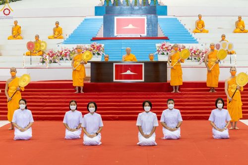 ภาพ No.88141:พิธีมุทิตาสักการะ เปรียญธรรม 9,6,3 และบาลีศึกษา 6,3  พิธีมอบดวงแก้วสามเณรทรงบาลีไวยากรณ์ วันอาทิตย์ 17 กันยายน พ.ศ. 2566 ณ สภาธรรมกายสากล วัดพระธรรมกาย