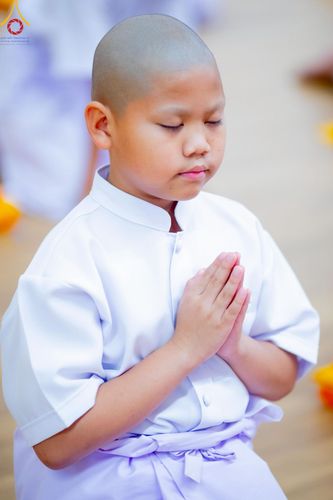 ภาพ No.215774:วันเสาร์ที่ 5 เมษายน พ.ศ. 2568 พิธีขอบรรพชา พิธีขอสรณคมน์และศีล  พิธีขอนิสสัย พิธีถวายบาตร ในโครงการบรรพชาสามเณรฟื้นฟูพระพุทธศาสนาทั่วไทย , โครงการหน่อแก้วเปรียญธรรม รุ่นที่ 13 ,  โครงการสามเณรยุวธรรมทายาท รุ่นที่ 33 , โครงการสามเณรมัชฌิมธรรมทายาท รุ่นที