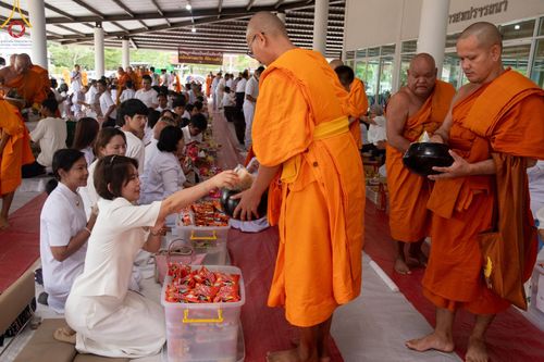 ภาพ No.142152:พิธีถวายสังฆทานแด่คณะสงฆ์ 323 วัด ปีที่ 20 ครั้งที่ 170 , พิธีมอบกองทุนหนุนแรงใจช่วยครูใต้ ปีที่ 17 ครั้งที่ 135 และพิธีทำบุญอุทิศส่วนกุศลให้ผู้วายชนม์ วันเสาร์ที่ 22 มิถุนายน พ.ศ.2567 ณ ศูนย์ปฏิบัติธรรมภาคใต้ อ.บางกล่ำ จ.สงขลา