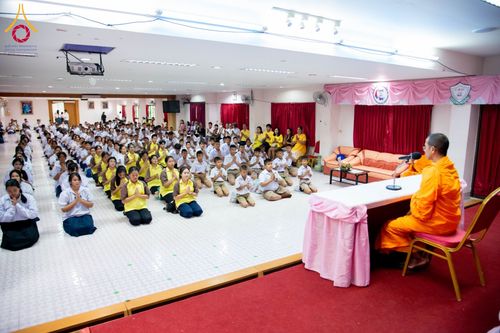 ภาพ No.184364:กิจกรรมวันรวมพลังเด็กดี V-Star ผู้นำฟื้นฟูศีลธรรมโลก ในวันที่ 11 ธันวาคม พ.ศ. 2567 ณ วิทยาลัยเทคโนโลยีบริหารธุรกิจ จังหวัดชัยภูมิ