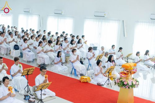 ภาพ No.174348:พิธีทอดกฐินกตัญญูบูชาธรรม ณ ศูนย์ปฏิบัติธรรมพระมงคลเทพมุนี อ.สองพี่น้อง จ.สุพรรณบุรี ในโครงการกฐินสามัคคีทั่วไทย 30,000 วัด บูชาธรรม 80 ปี หลวงพ่อธัมมชโย โดยคณะศิษยานุศิษย์วัดพระธรรมกาย วันที่ 10 พฤศจิกายน พ.ศ. 2567