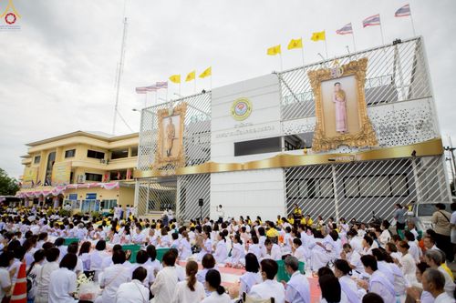 ภาพ No.241888:วันอาทิตย์ที่ 31 สิงหาคม พ.ศ. 2568 พิธีทำบุญแด่คณะสงฆ์ 122 รูป ฉลอง 121 ปี อำเภอคลองหลวง จ.ปทุมธานี เพื่อนำส่งช่วยเหลือคณะสงฆ์ 323 วัด 4 จังหวัดชายแดนภาคใต้ และช่วยเหลือประชาชนจากเหตุปะทะ แนวชายแดนไทย-กัมพูชา ณ บริเวณหน้าที่ว่าการอำเภอคลองหลวง 